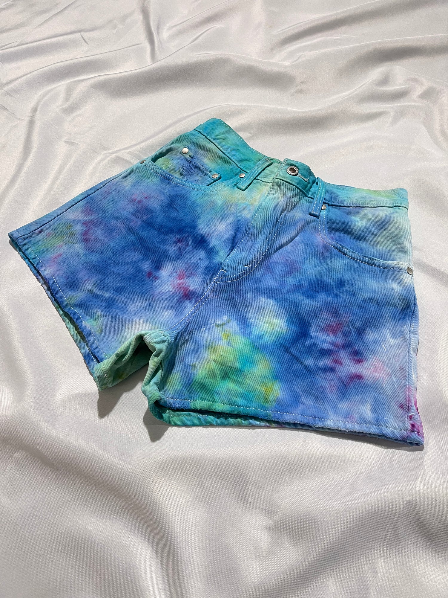 Aurora Borealis Shorts I - Size 6